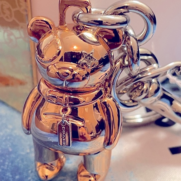 NWT Coach Signature Rose Golf Bear - Picture 6 of 14